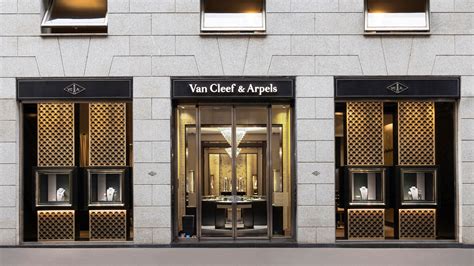 maison van cleef arpels.